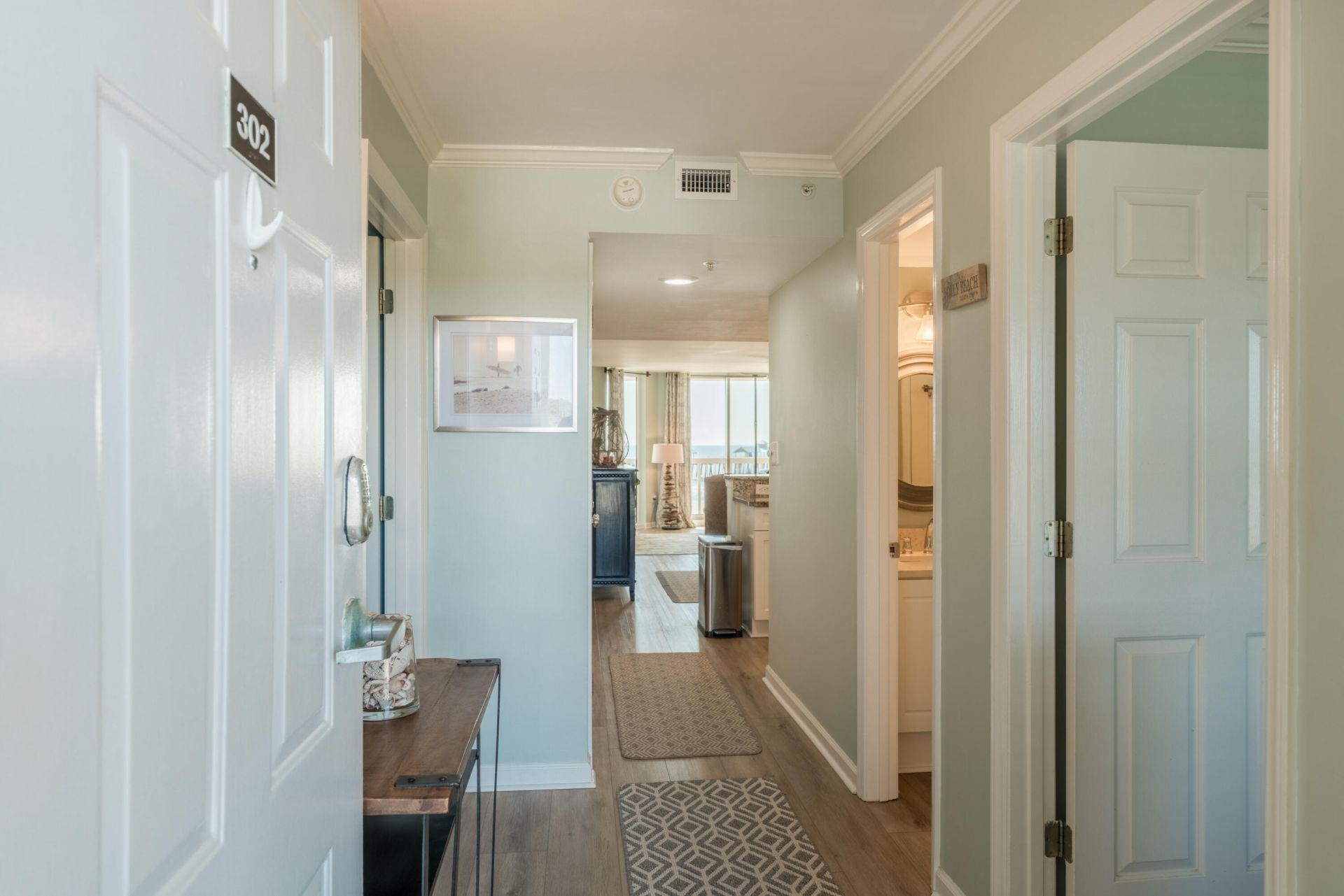 201 W Arctic Avenue Photo 6