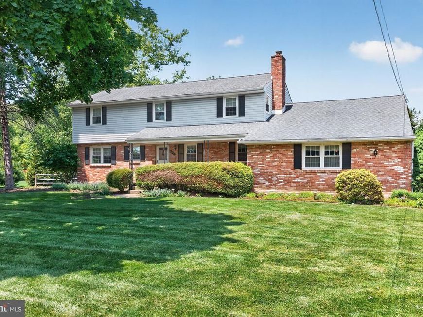 324 Wrights Road, Newtown, PA 18940 Main Photo