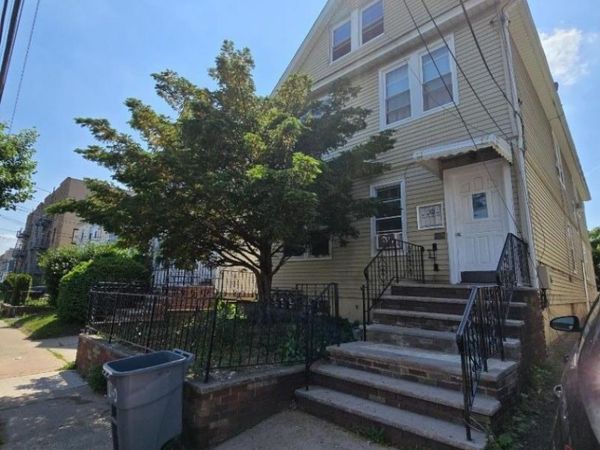 170 Bellevue St, Unit 1R, Elizabeth, NJ 07202