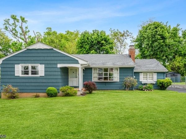 300 Arnold Ave, North Plainfield, NJ 07063