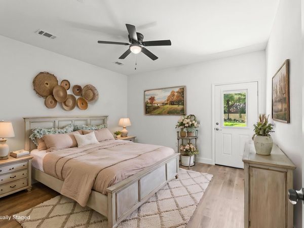 912 Barrow Street, Unit 5, Fort Walton Beach, FL 32547