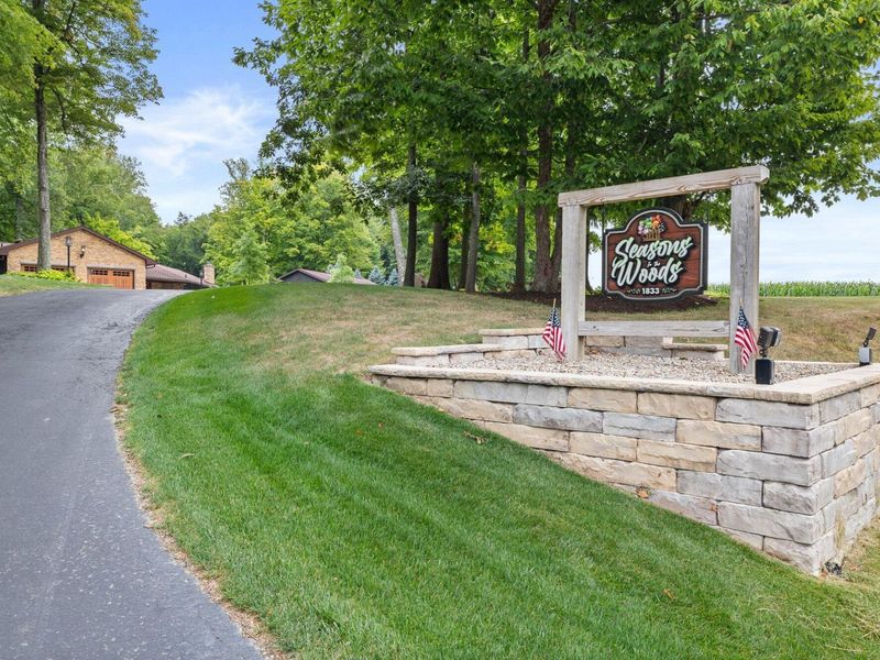 1833 E Hanley Road , Lucas, OH 44843 Photo 5