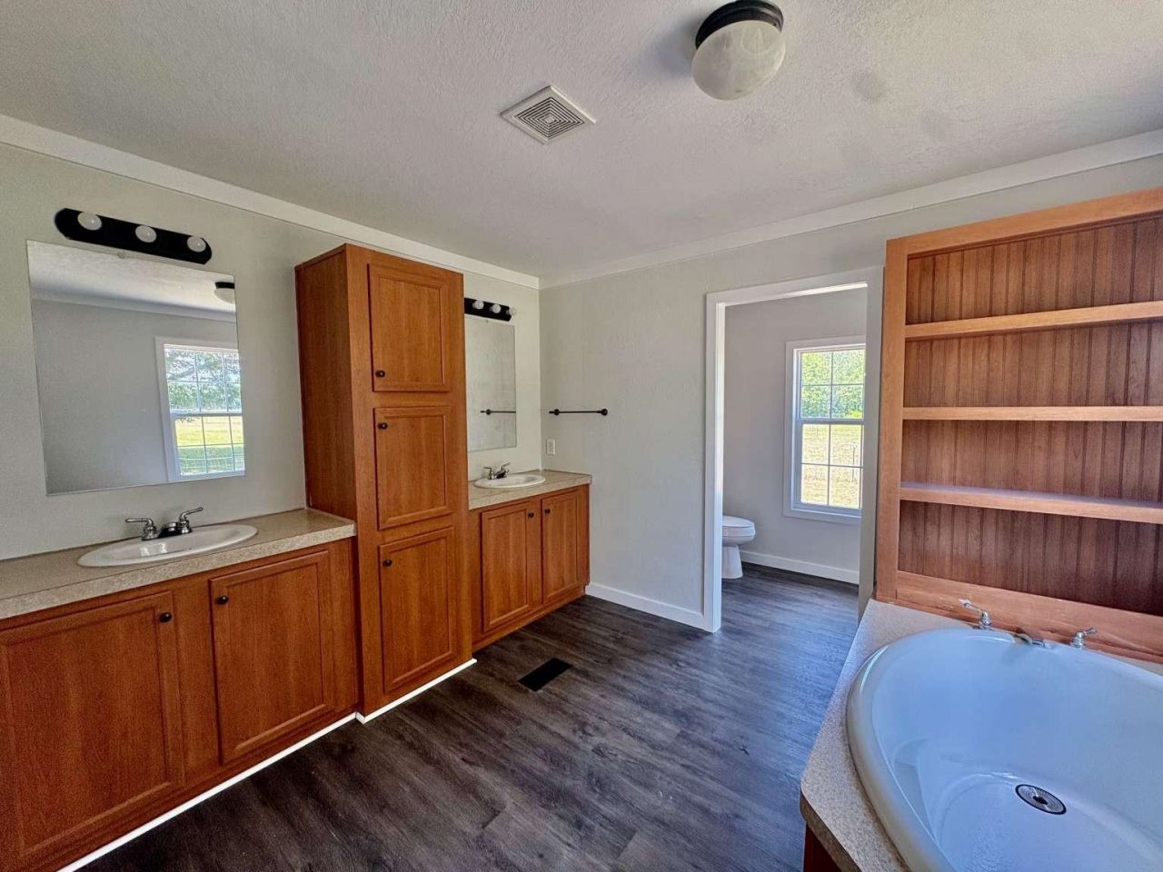 1660 Nathan Dr.  Photo 30