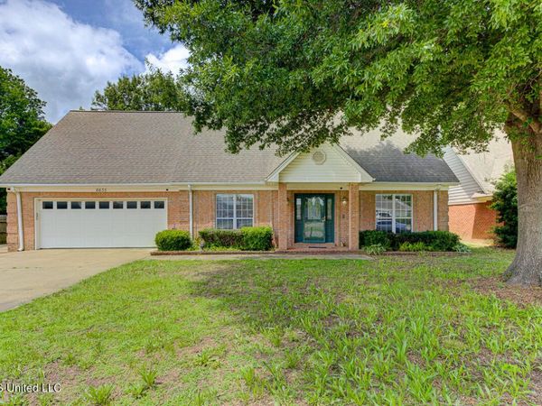6635 Renee Drive, Olive Branch, MS 38654