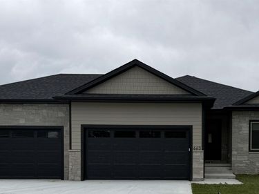 663 Eloise Avenue, Lincoln, NE 68520