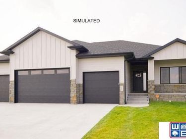 663 Eloise Avenue, Lincoln, NE 68520