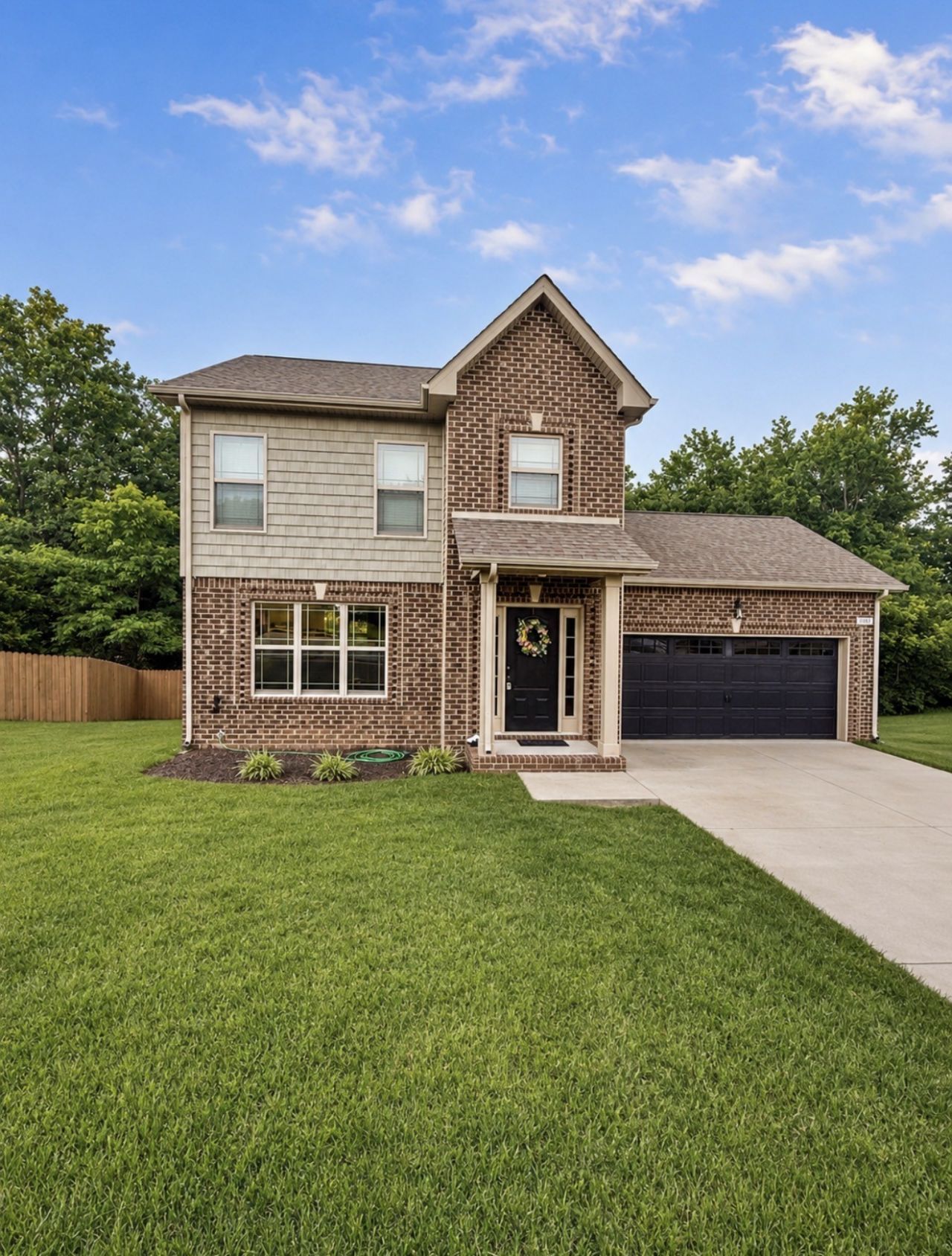 1004 Orchard Hills Dr , Clarksville, TN 37040 Main Photo