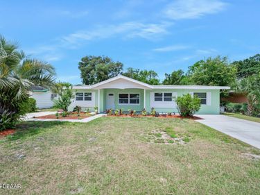 1112 Lakewood Park Drive, Daytona Beach, FL 32117