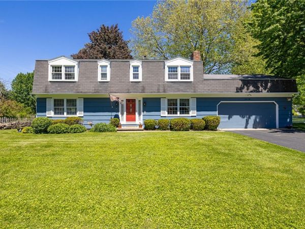 1250 La Baron Circle , Webster, NY 14580