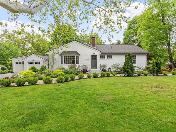 230 Harrington Ave, Concord, MA 01742