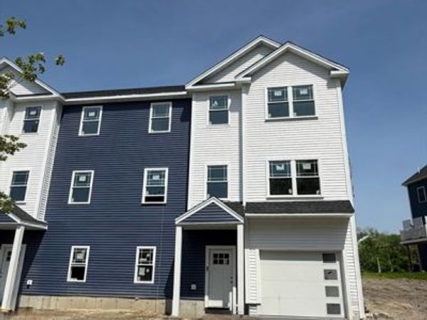 3 Doris Drive, Unit -, Chelmsford, MA 01863