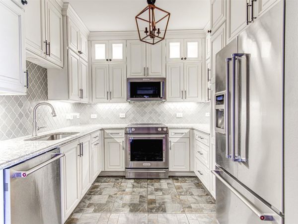 54 Rainey ST, Unit 706, Austin, TX 78701