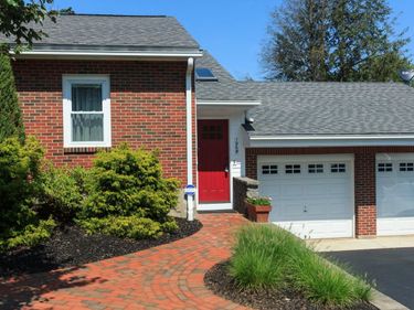 196B Norfolk Street, Unit B (right-side), Manchester, NH 03103