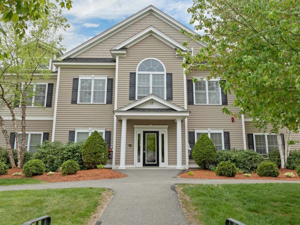 17 Roundabout Way, Unit 5, Manchester, NH 03102