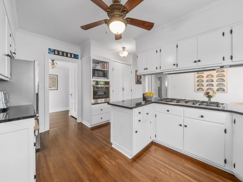 2389 Bryden Road, Columbus, OH 43209 Photo 30