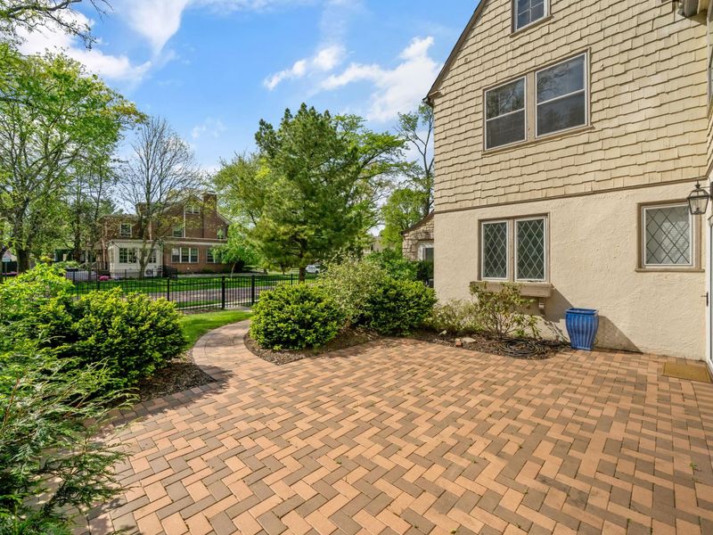 2389 Bryden Road, Columbus, OH 43209 Photo 69