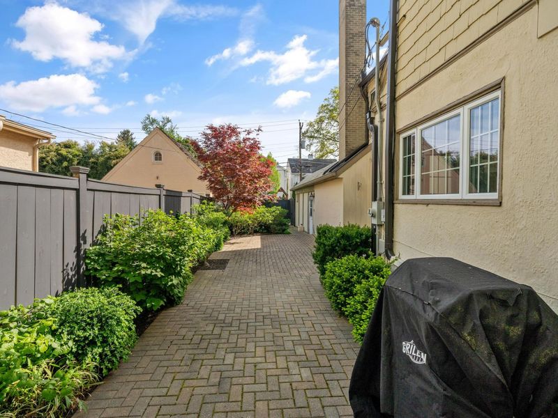 2389 Bryden Road, Columbus, OH 43209 Photo 70