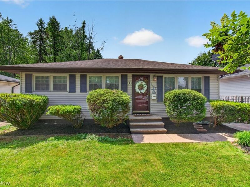 1105 Birch Lane, Cleveland, OH 44109 Photo 1