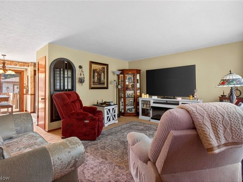 1105 Birch Lane, Cleveland, OH 44109 Photo 6