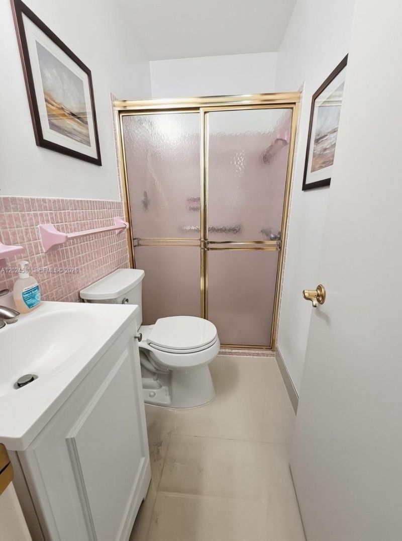 8695 SW 110th St, Miami, FL 33156 Photo