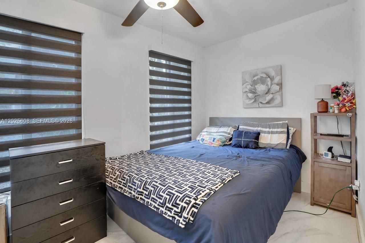 6661 Douglas St, Hollywood, FL 33024 Photo