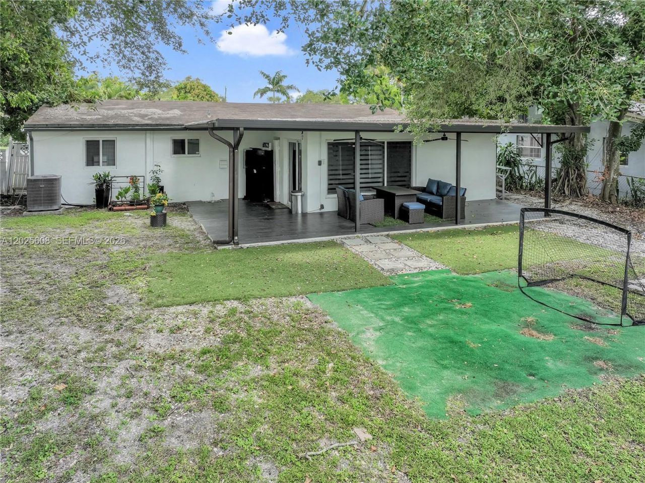 6661 Douglas St, Hollywood, FL 33024 Photo