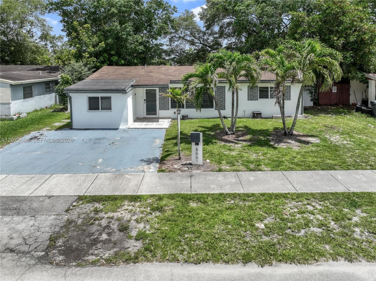 6661 Douglas St, Hollywood, FL 33024 Photo