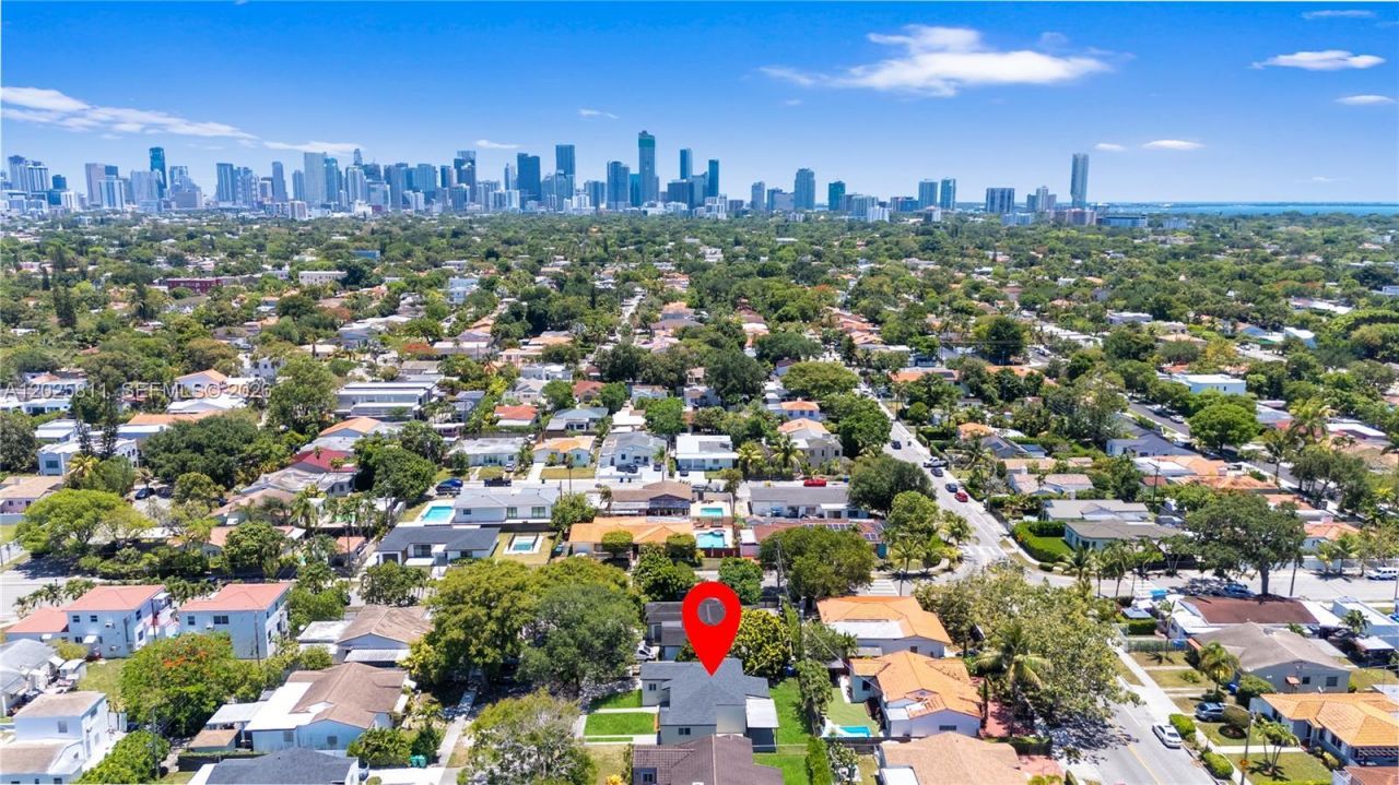 2110 SW 15th St , Miami, FL 33145 Photo