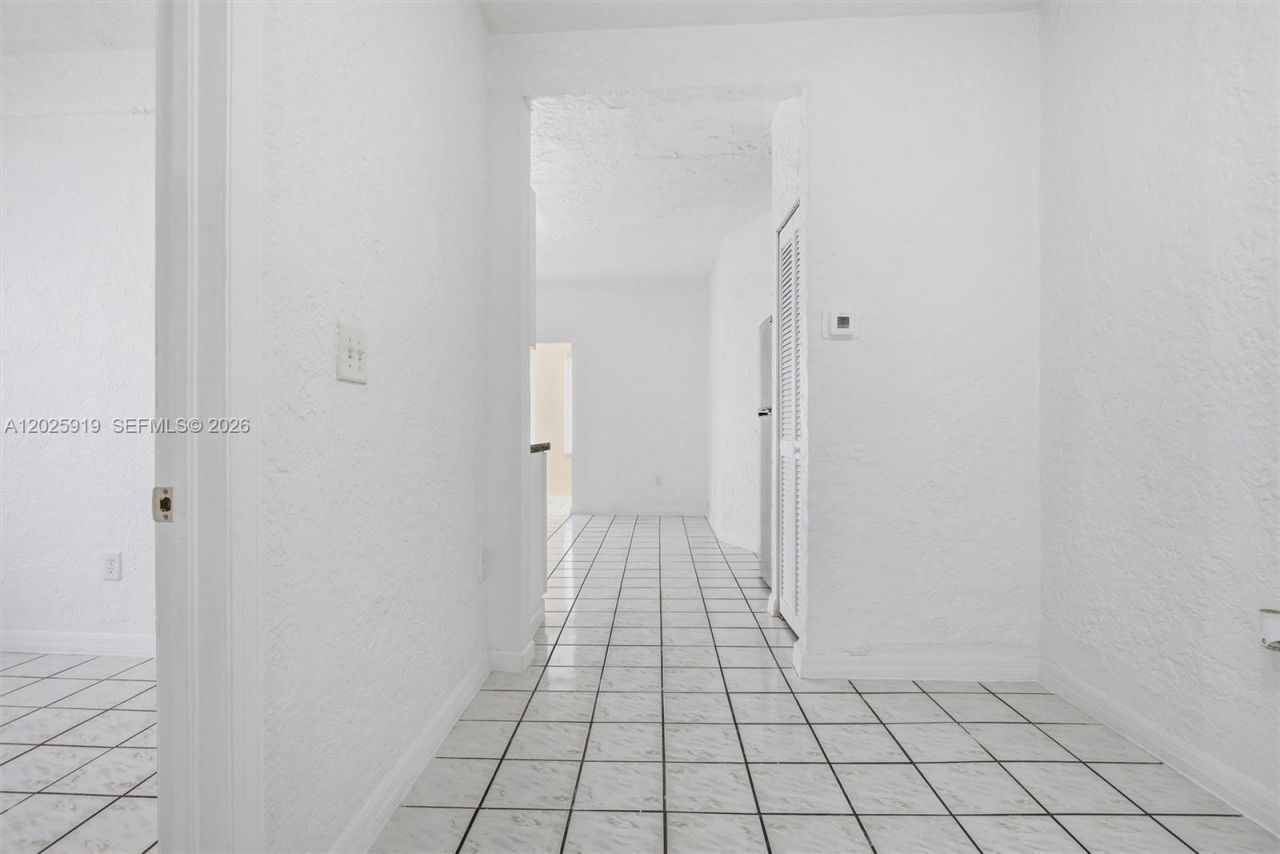 1743 SW 17th St, Unit 1, Miami, FL 33145 Photo
