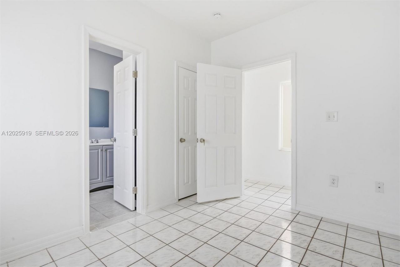 1743 SW 17th St, Unit 1, Miami, FL 33145 Photo