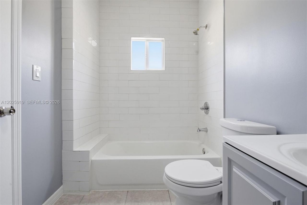 1743 SW 17th St, Unit 1, Miami, FL 33145 Photo