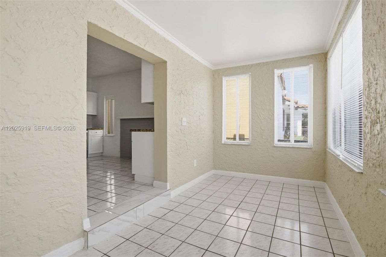 1743 SW 17th St, Unit 1, Miami, FL 33145 Photo