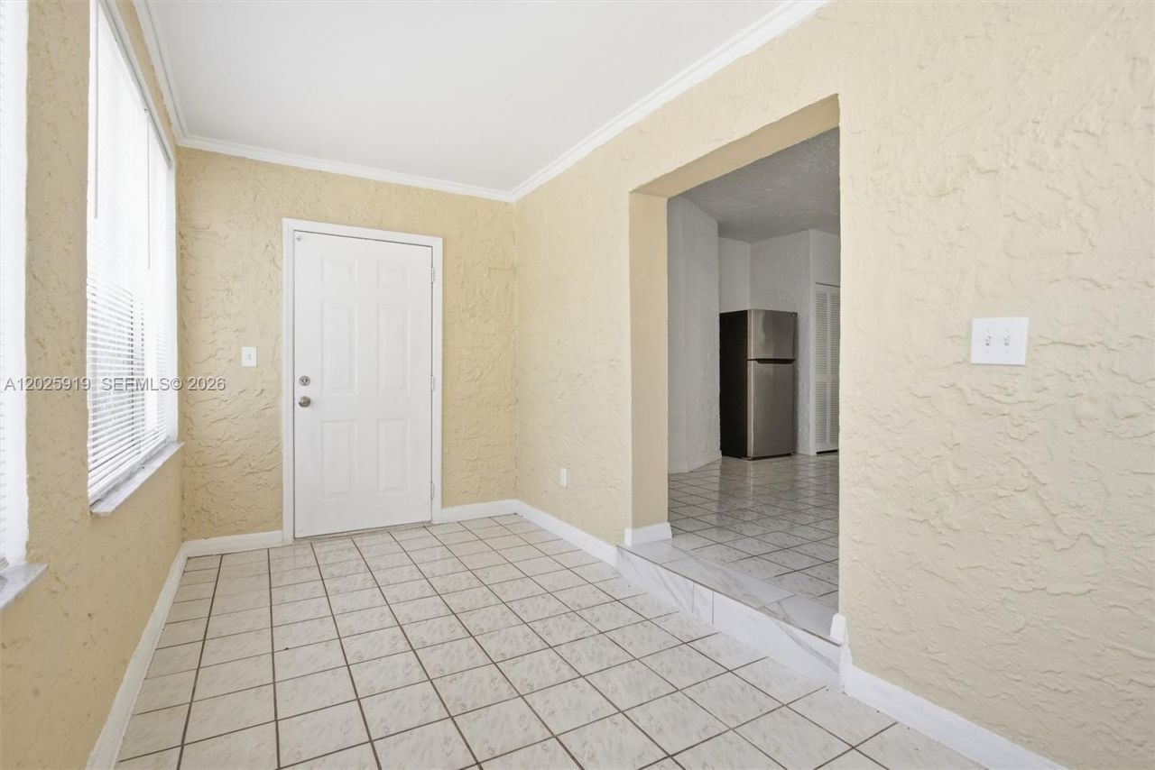 1743 SW 17th St, Unit 1, Miami, FL 33145 Photo