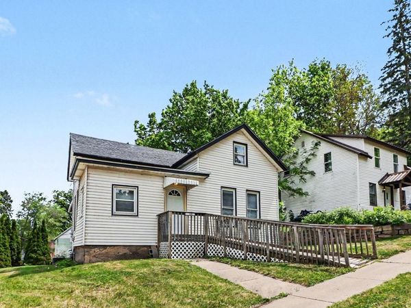 319 Buchanan Street, Red Wing, MN 55066