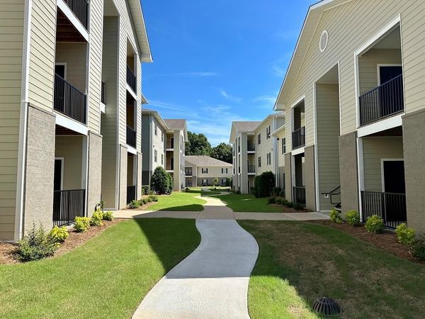 1101 Molly Barr Rd #512, Oxford, MS 38655