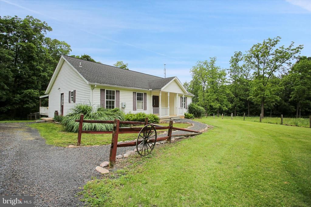 89 STONY LANE, NEWBURG, PA 17240
