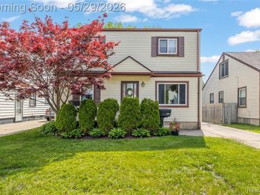 1019 Hoffman Avenue, Royal Oak, MI 48067