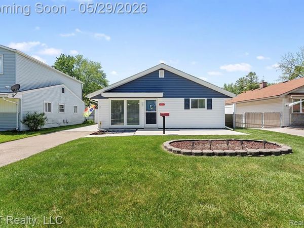 8032 Clippert Street, Taylor, MI 48180