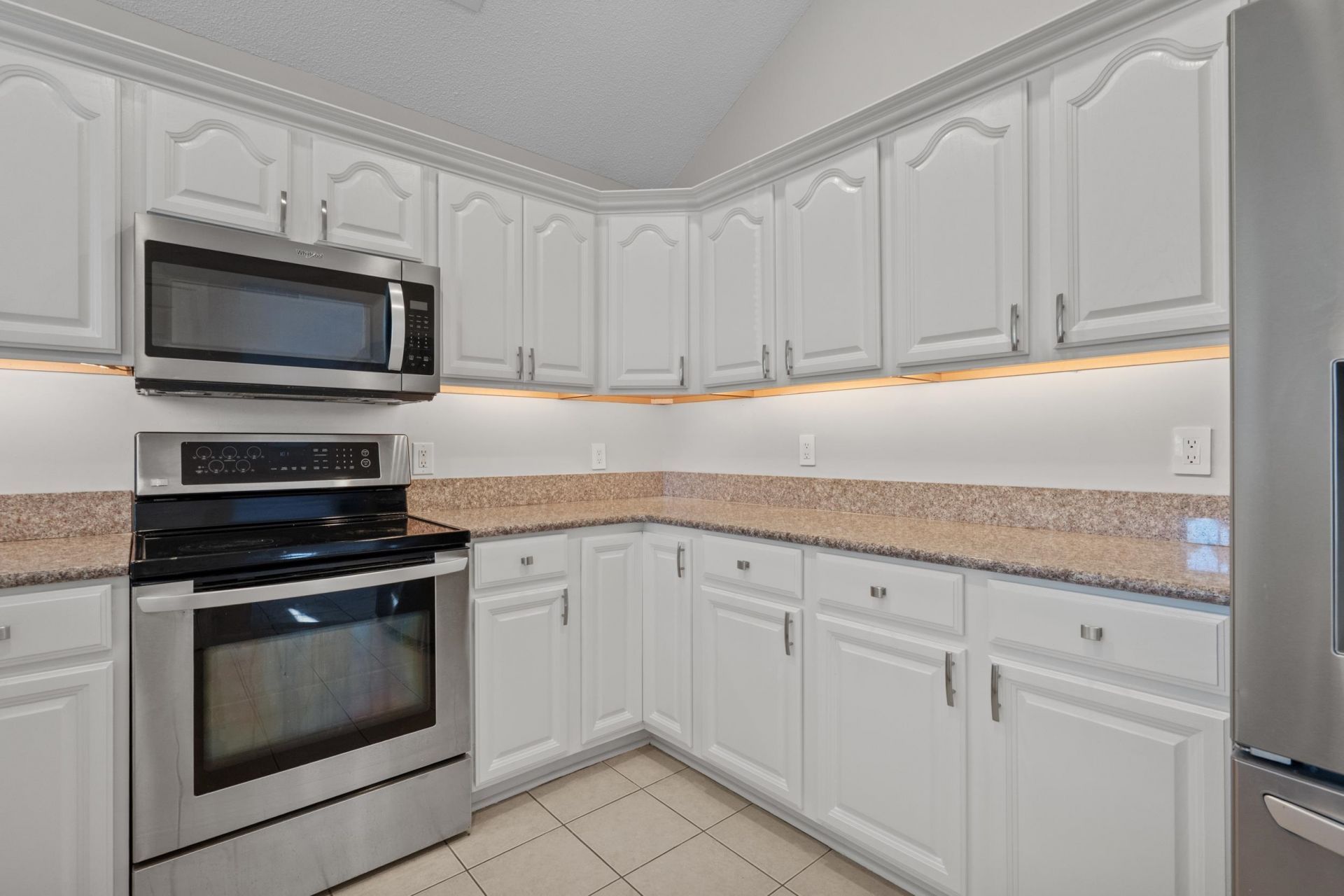 2119 Wentworth Dr. Photo 17