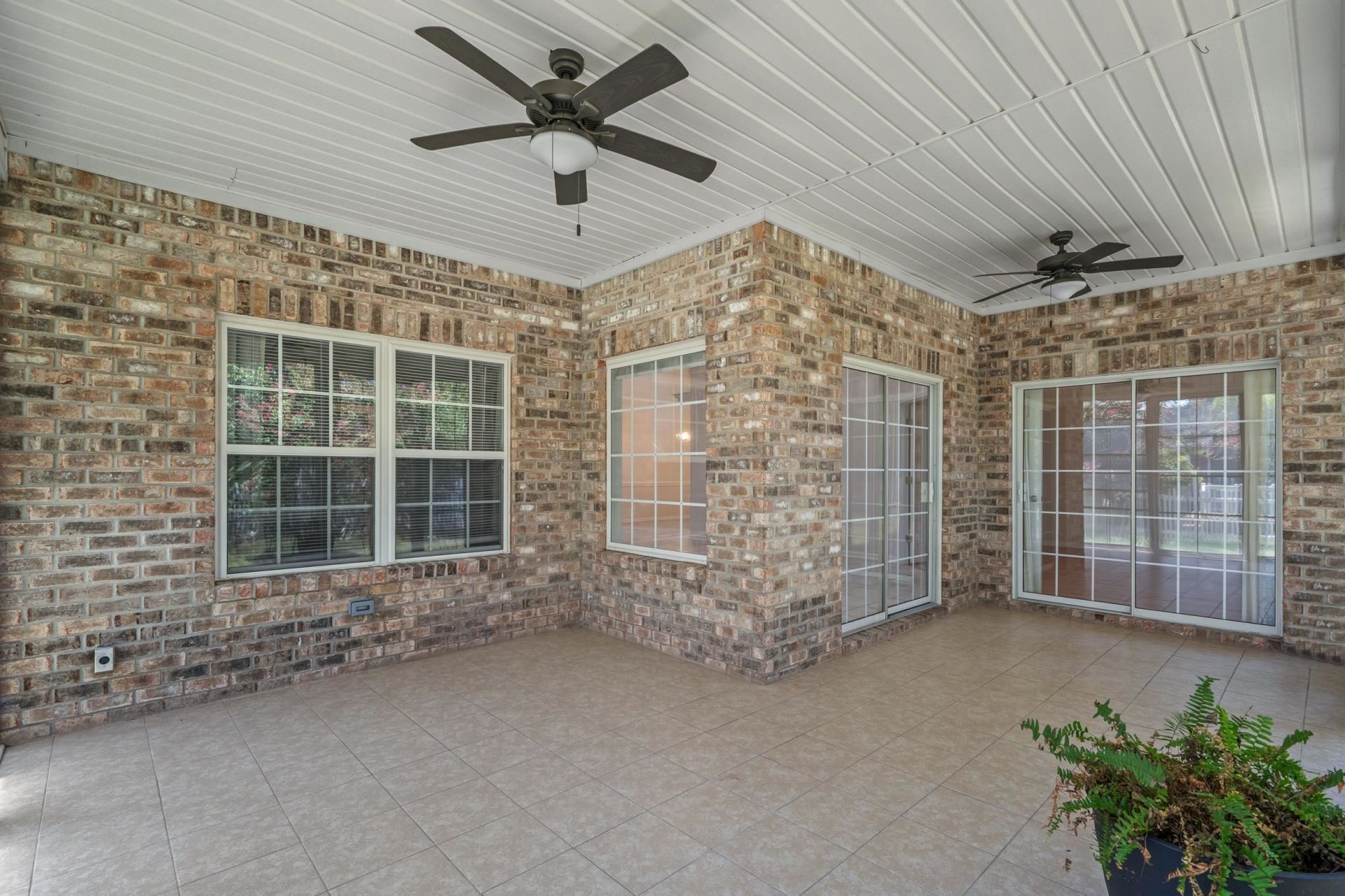 2119 Wentworth Dr. Photo 23