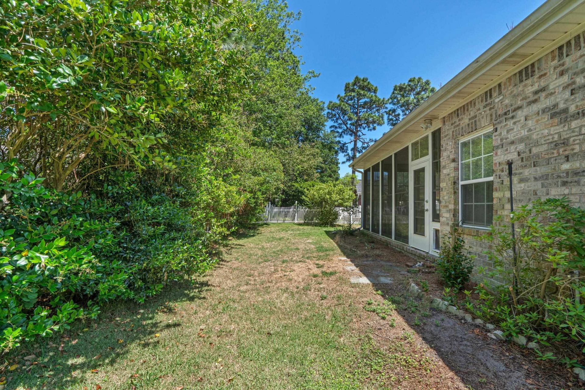 2119 Wentworth Dr. Photo 25