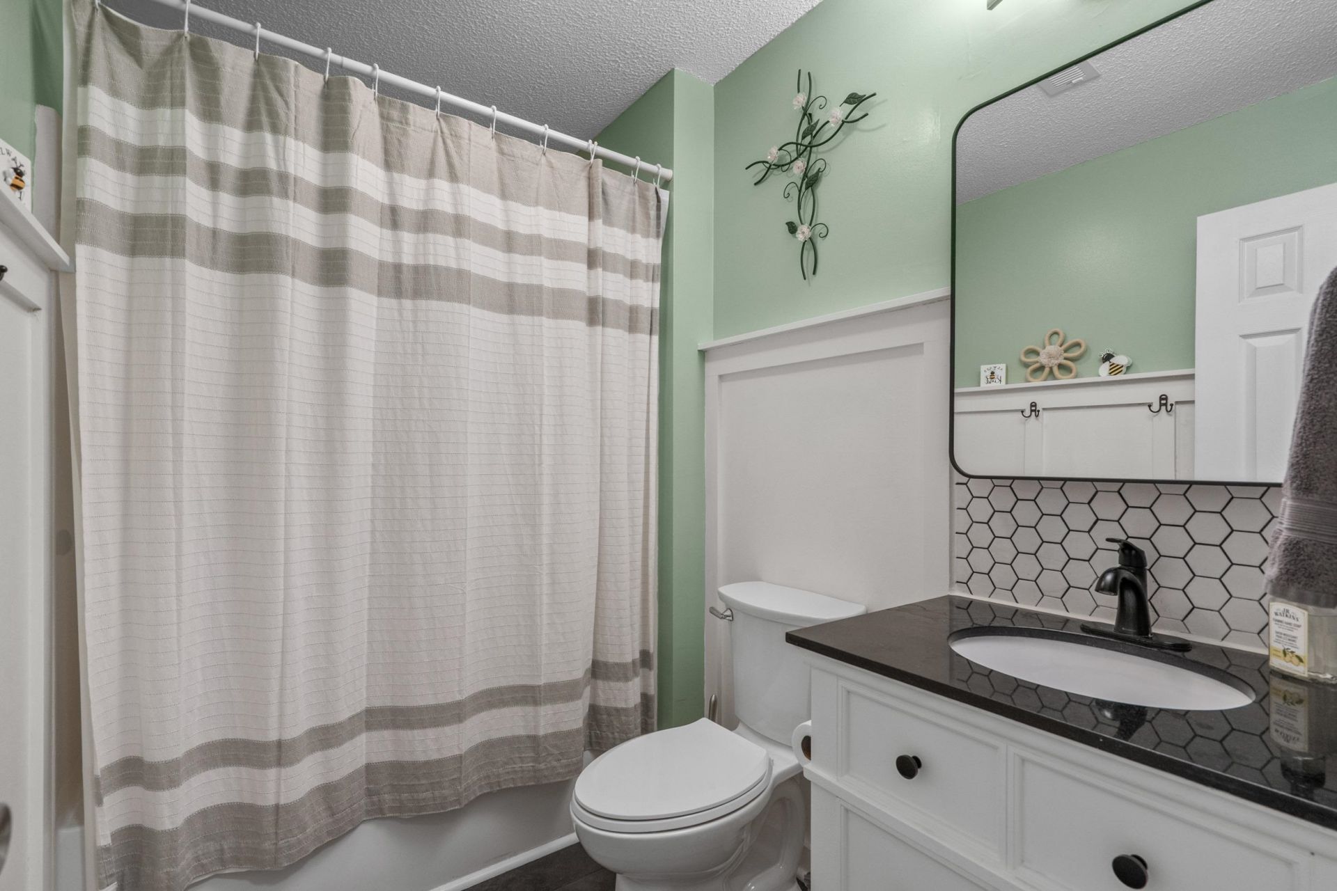 2119 Wentworth Dr. Photo 30
