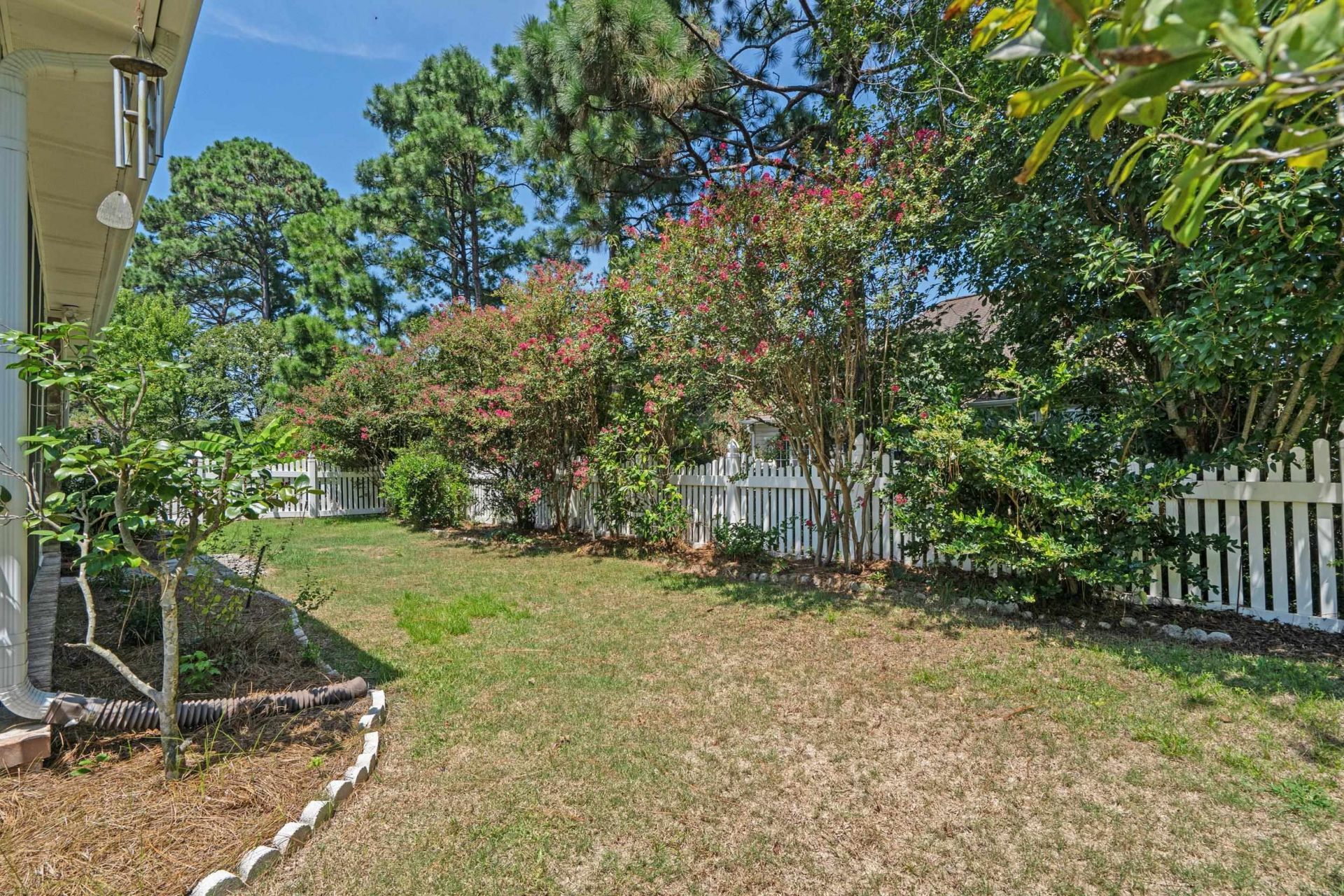 2119 Wentworth Dr. Photo 34