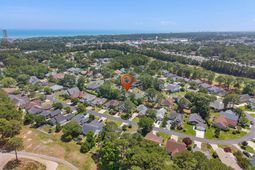 2119 Wentworth Dr. photo 4