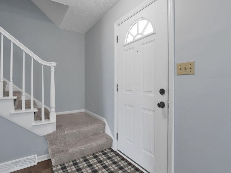 6930 Tanya Terrace , Reynoldsburg, OH 43068 Photo 5
