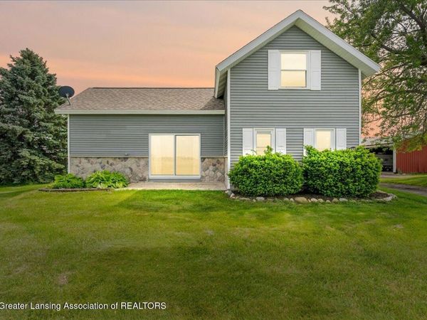 8812 E Kinley Road, Ovid, MI 48866