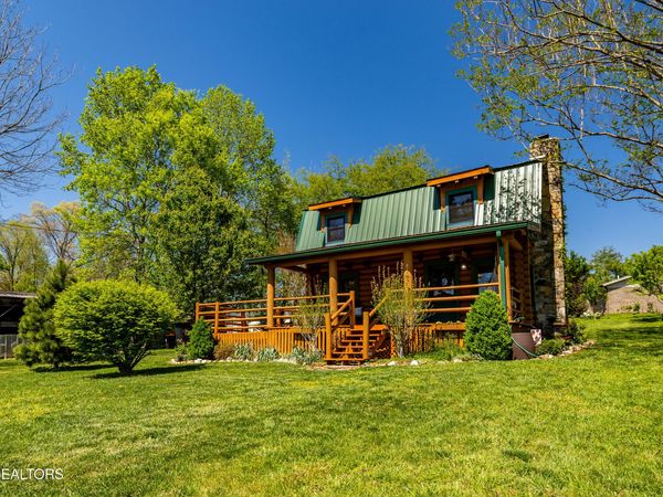 2438 Autumn Drive, Maryville, TN 37804