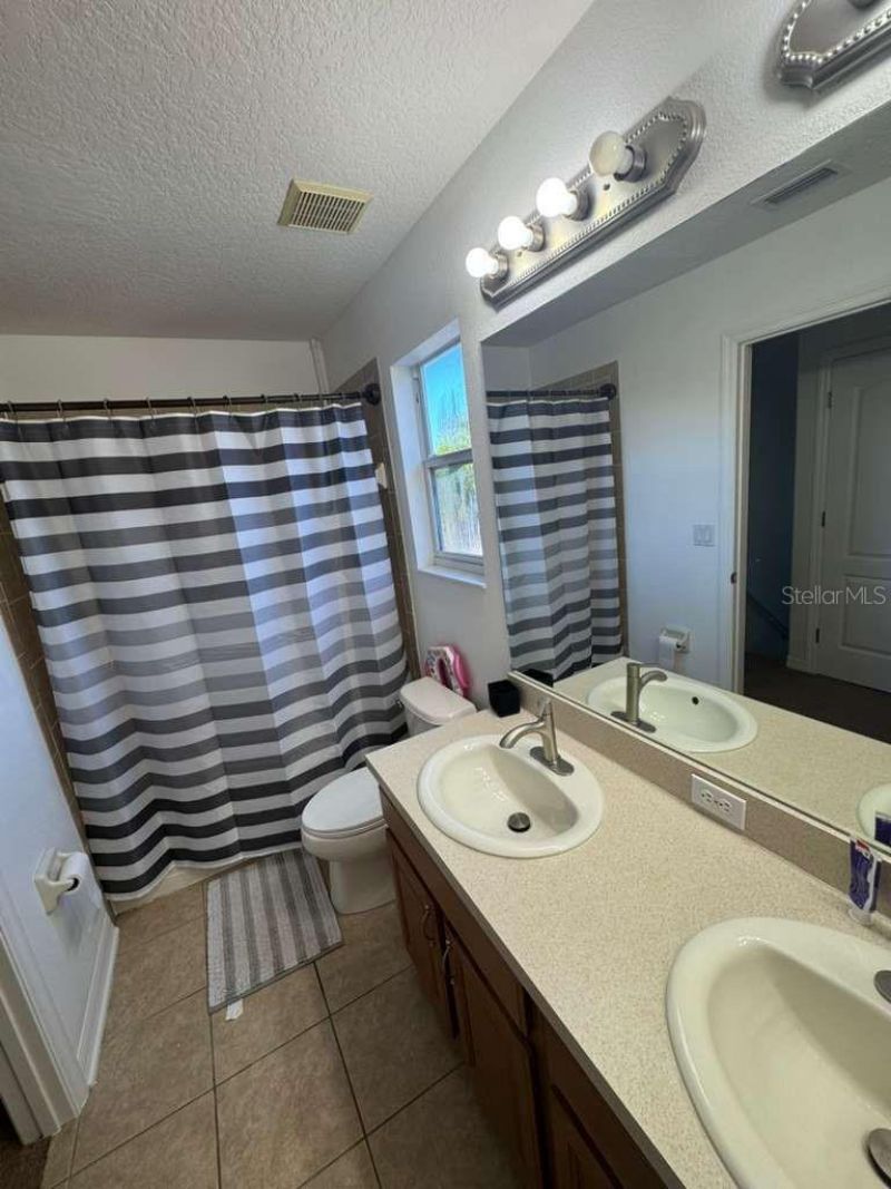 5011 58th Terrace E, Bradenton, FL 34203 Photo