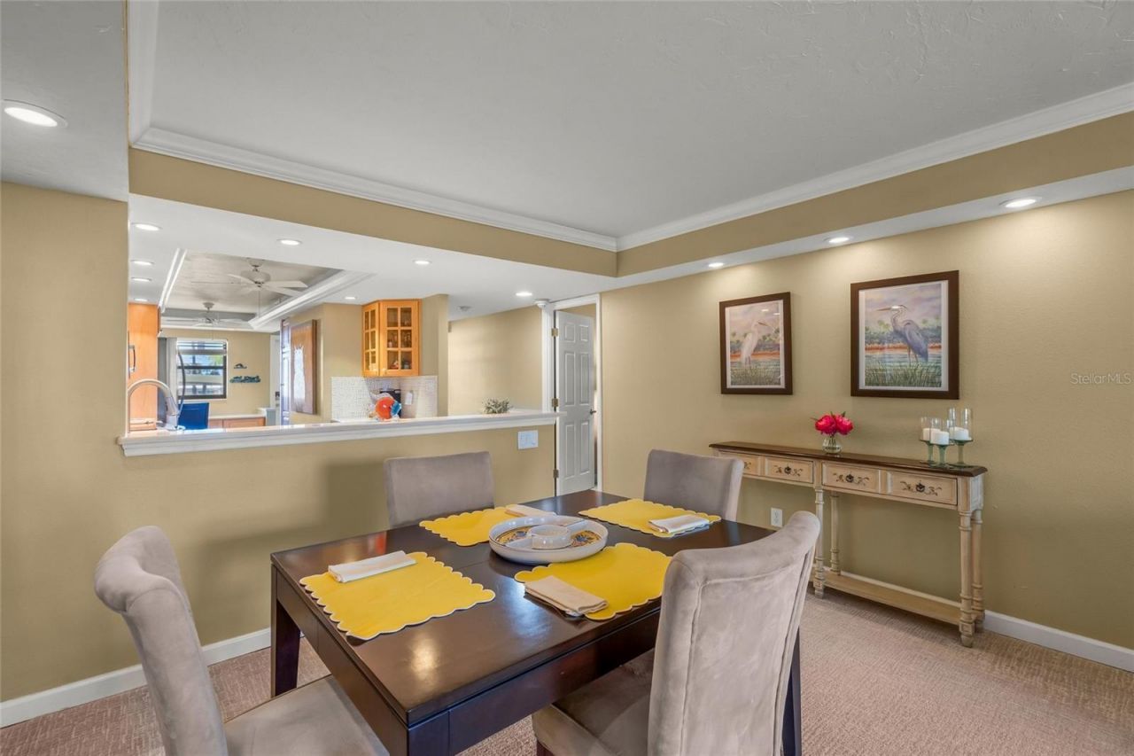 5780 Midnight Pass Road, Unit B105, Sarasota, FL 34242 Photo