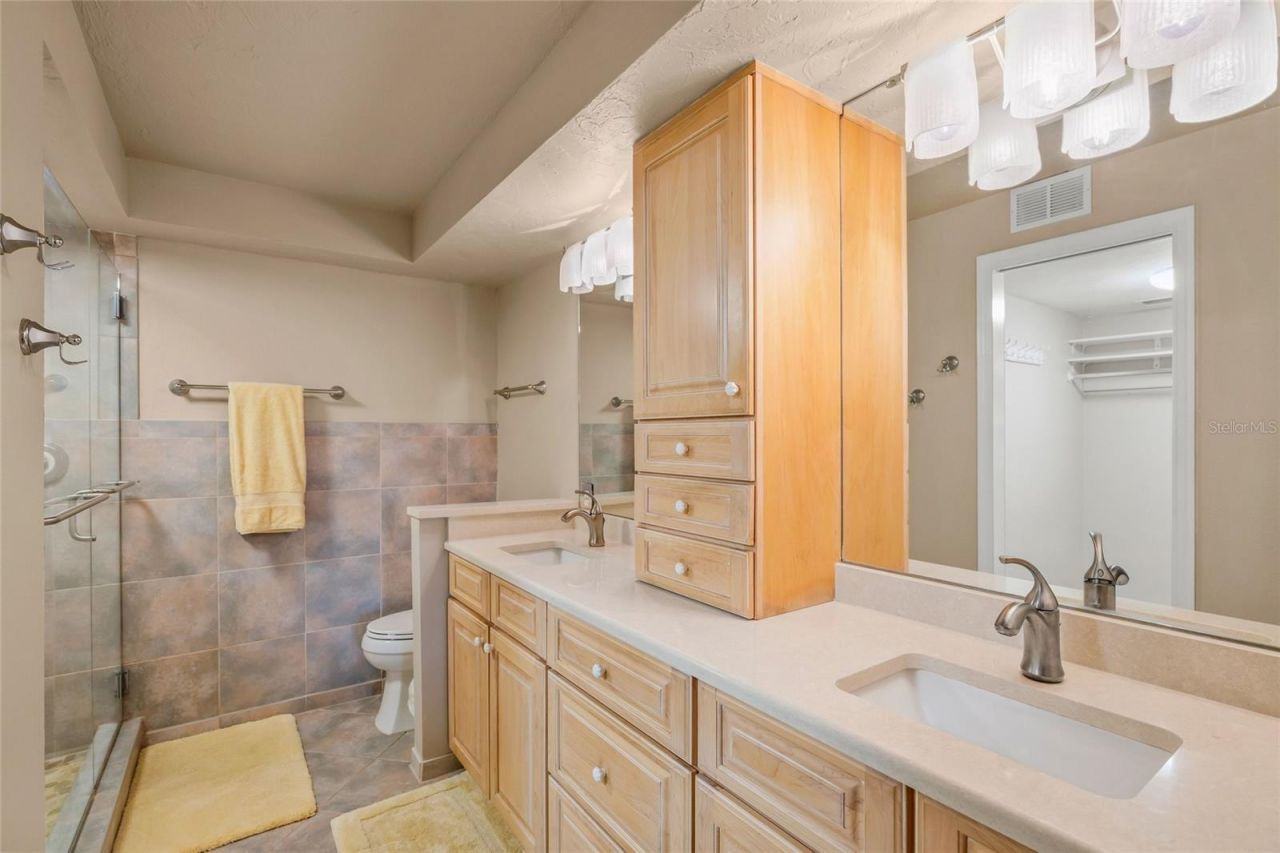 5780 Midnight Pass Road, Unit B105, Sarasota, FL 34242 Photo